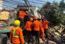 Truk Diduga Rem Blong Picu Kecelakaan Beruntun di Gempol