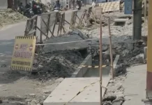 Proyek Drainase Bikin Warga Terpeleset, Wali Kota Eri Tegur Kontraktor