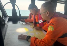 KN SAR 249 Permadi Sisir Laut Utara Madura Cari KMP Mutiara Sentosa 2