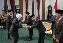 Gubernur Khofifah Lantik Pimpinan Baznas Jatim Periode 2026-2031