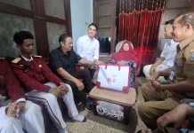 DPRD Jatim Bersama Bakti Negeri Anak Bangsa Kunjungi Janda Perintis Kemerdekaan