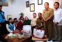 HUT Ke-81 RI, Gerindra Anjangsana kepada Janda Perintis Kemerdekaan di Surabaya