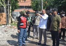 Wali Kota Eri Tertibkan Pengolahan Sampah Ilegal di Keputih