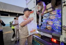 Anggota DPR RI dan Gapasdap Kirim 12 Truk Bantuan Kemanusiaan bagi Korban Gempa NTT