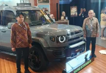 iCAR Perkenalkan V23 dan V27 di GIIAS Surabaya