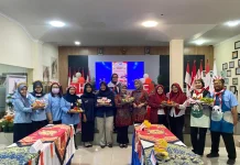 DWP RRI Surabaya Gelar Lomba Kreasi Tumpeng Mini Merah Putih