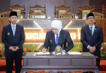 Raperda P-APBD Jatim Disetujui, Khofifah: Prioritas Kebutuhan Masyarakat