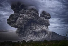 Pemprov Jatim Imbau Warga Waspadai Dampak Sebaran Abu Vulkanik Gunung Berapi