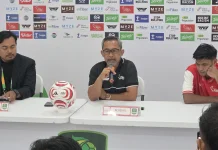 De Red FC Telan Kekalahan Perdana, Aji Santoso Sorot Tiga Masalah