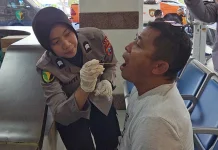 DVI Polda Jatim Kumpulkan 13 Sampel DNA Keluarga Korban KM Virgo Transport 8