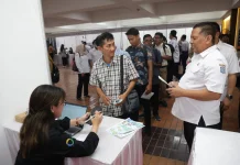 Pemkot Surabaya Buka Mini Job Fair, 1.600 Pelamar Berebut 450 Lowongan