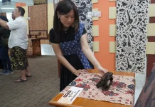 Mahasiswa UK Petra Kemas Pelestarian Batik lewat Desain Interior
