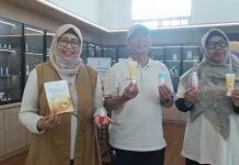 UNAIR Hilirisasi Riset lewat Empat Kosmetik Berbasis Nanoteknologi