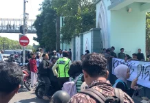 Mahasiswa UINSA Segel Kampus, Bentuk Tindakan Tegas Tuntut Perubahan Pimpinan