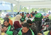 Satlantas Polrestabes Surabaya Gelar Dapur Gratis Pejuang Jalanan