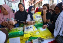 Beras Premium Bulog Rp14.900 per Kg Tersedia di Surabaya, Pemkot Kawal Distribusi