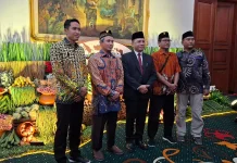 Bakesbangpol Jatim Ajak Eks Napiter Upacara untuk Kuatkan Nasionalisme