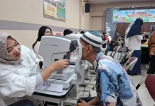 PERDAMI Jatim Periksa Mata Gratis bagi 125 Lansia Surabaya