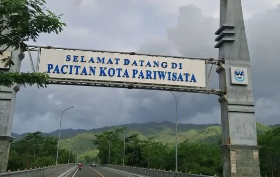 Pacitan, Surga Wisata Alam di Selatan Jawa Timur