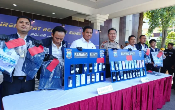 Polda Jatim Bongkar Jaringan Penipuan online Berskala Nasional