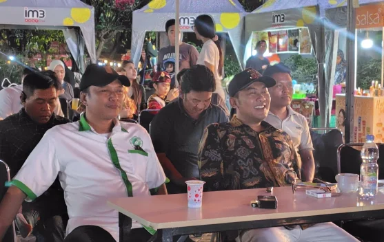 Ketua Komisi B Pilih Pers Ketimbang Surabaya Vaganza