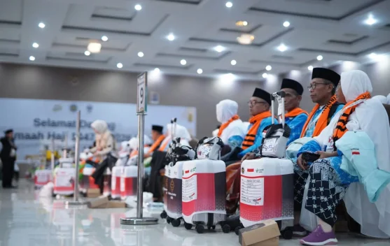 Jemaah Haji Dilarang Bawa Air Zamzam di Koper, Akan Dapat di Asrama Haji Debarkasi