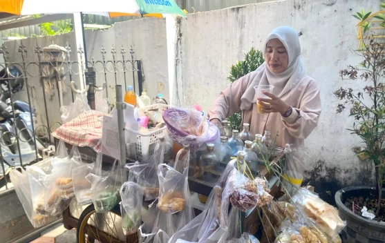 Menyeruput Kesegaran Jamu Tradisional Racikan Mbak Yani
