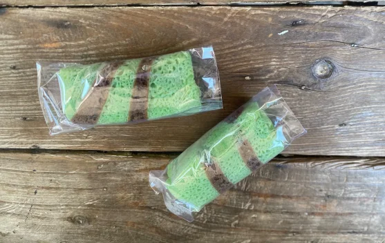 Manisnya Bolu Gulung Pandan Mini Jadi Buruan Pencinta Jajanan Pasar