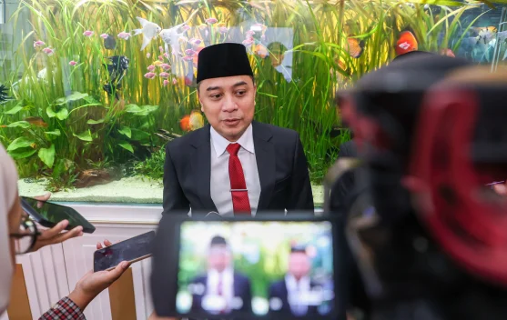 Wali Kota Eri Minta Pejabat Perempuan Kantongi Rida Suami Sebelum Mutasi