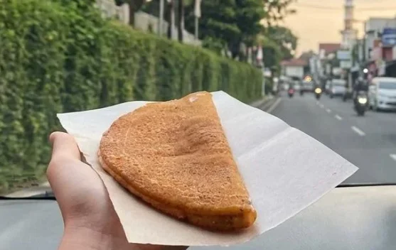 Viral! Crepes Jumbo Toping Melimpah Harga Mulai 4 Ribu - RRI.co.id