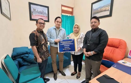 TASPEN KC Kediri Serahkan Manfaat THT dan JKK kepada Ahli Waris Kepala BPS Sidoarjo