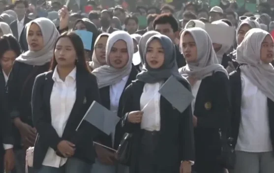 Unesa Berangkatkan 16.000 Mahasiswa pada Periode KKN Semester Gasal 2026