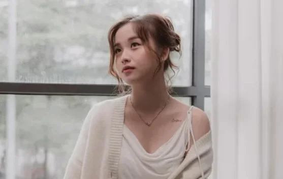 J.hana Tuangkan Kisah Cinta Bertepuk Sebelah Tangan lewat Single "Fatamorgana"