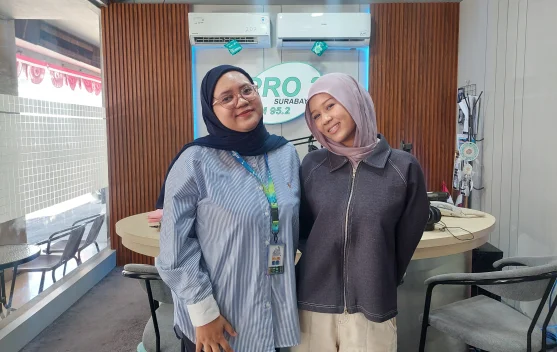 Sesha Haidar Kembangkan Kreativitas lewat Workshop Bunga Kawat Bulu