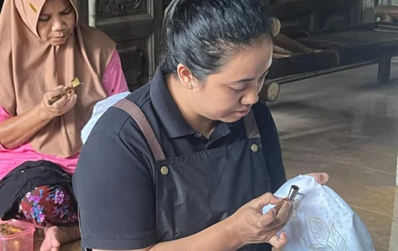 Canting di Kota Apel: Jejak Batik Olive dari Ambang Gulung Tikar ke Panggung Eropa