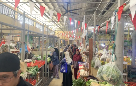 Harga Komoditas Naik, Pasar Karah Tetap Ramai Pengunjung
