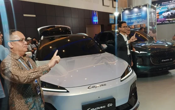 LEPAS Bawa Dua Mobil Listrik, Sasar Pasar Jatim