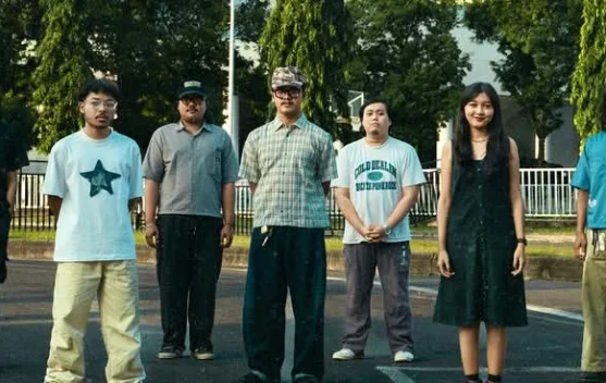 STARRCY Rilis Album Debut “Last In Bloom” : Rekam Cerita Balada Masa Muda