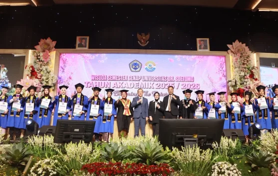 Unitomo Wisuda 1.059 Lulusan, Siap Kontribusi Wujudkan Masa Depan Bangsa
