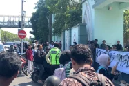 Mahasiswa UINSA Segel Kampus, Bentuk Tindakan Tegas Tuntut Perubahan Pimpinan