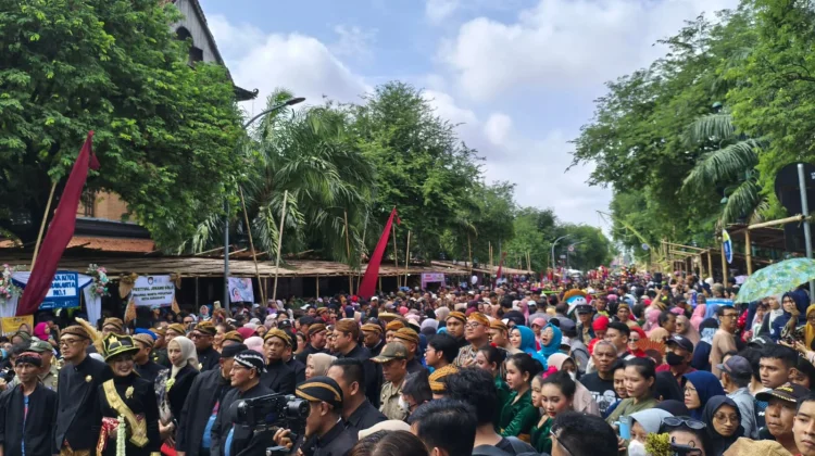 Ribuan Warga Padati Festival Jenang Solo 2026 di Ngarsopuro