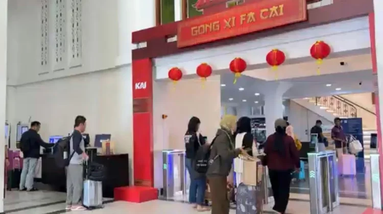KAI Daop 6 Catat Peningkatan Penumpang Berangkat pada Cuti Bersama