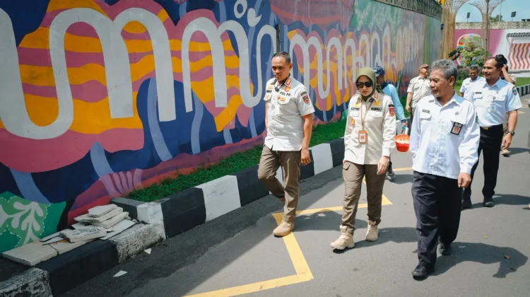 RRI.co.id - Satpol PP Kota Solo Perketat Pengawasan Aksi Vandalisme