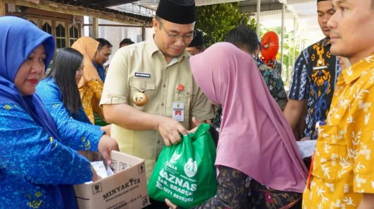Safari Ramadan Ajang Silaturrahmi-Menyampaikan Program Bupati Sragen