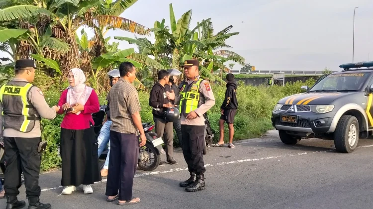 Polsek Ngemplak Sterilkan Fly Over Mojosari dari Knalpot Brong dan Petasan