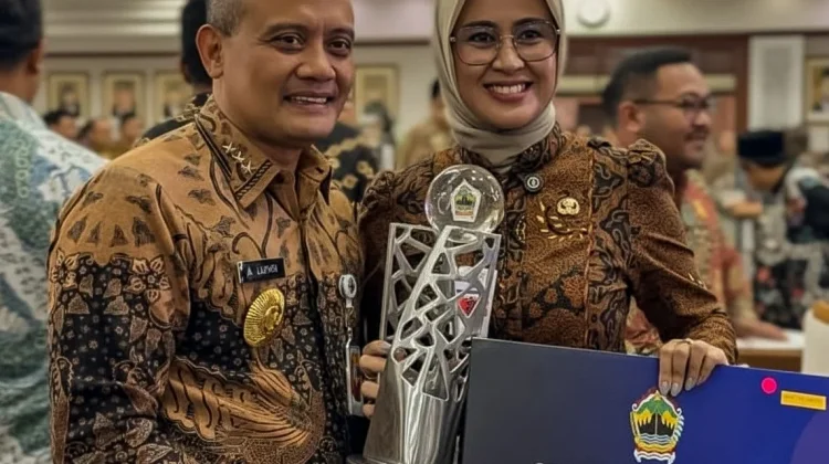 Pemkot Surakarta Terima Penghargaan Collaborative Award Jateng 2026