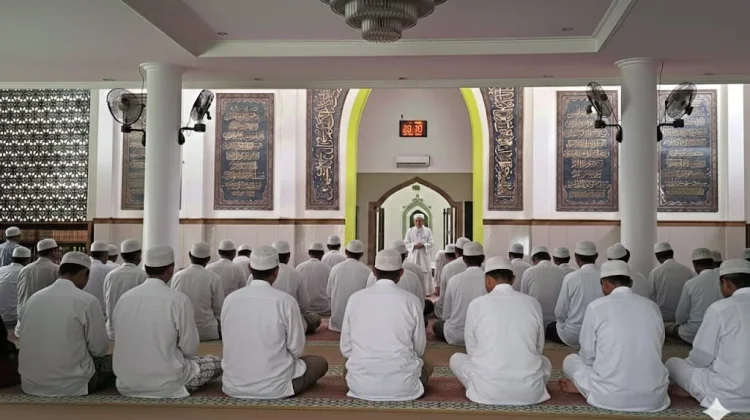 Keutamaan Tarawih di Masjid dan Keringanan bagi yang Memiliki Uzur