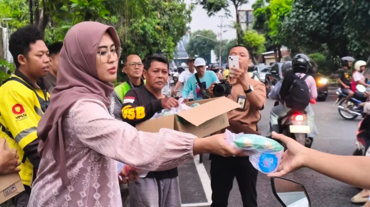 Wakil Wali Kota Apresiasi Aksi Berbagi Takjil Grab Bike Solo Balapan saat Ramadan