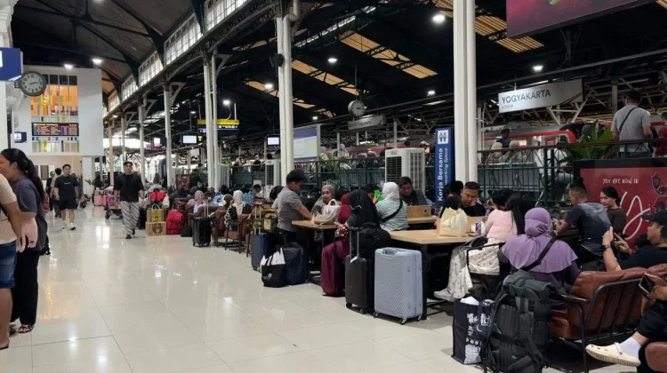 Hari ke-13 Ramadan,  Sebanyak 254.446 Tiket KA Lebaran Telah Terjual