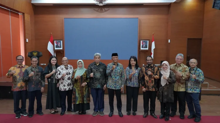 Resmi Dikukuhkan, Srikandi Karanganyar Betty Hariyani Jabat Pengurus LPJK Pusat